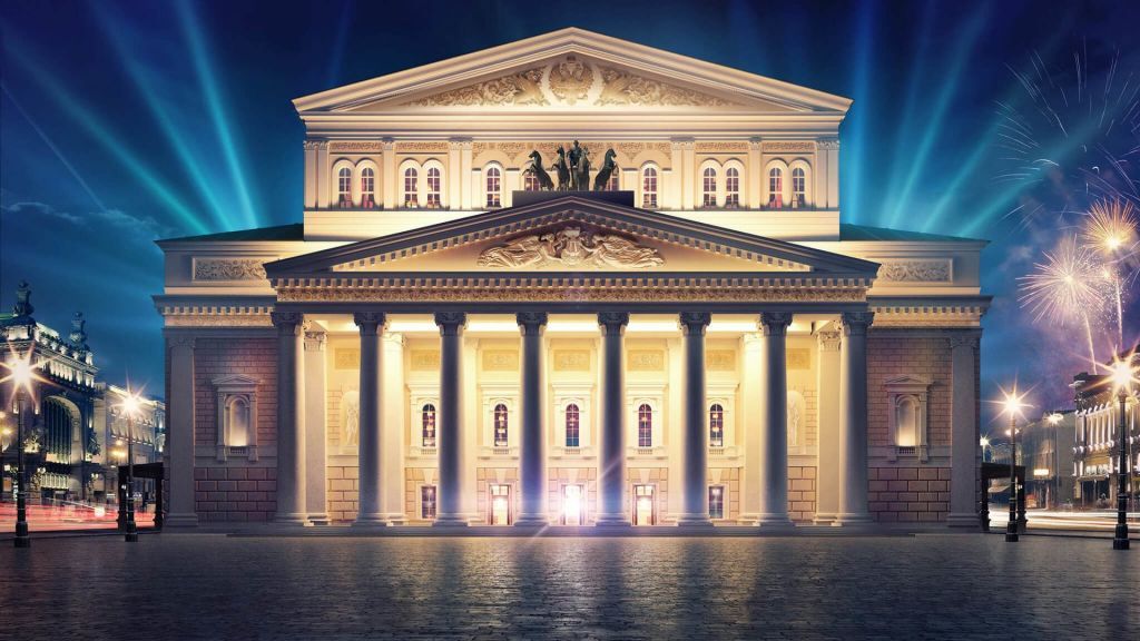 moskva-rossiia-bolshoi-teatr-ogni-vecher.jpg